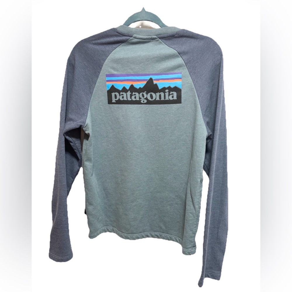Patagonia men’s Crewneck organic cotton Sweatshirt - Teal & Navy